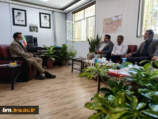 نشست فرماندار بروجن با مهندس رضائی 3